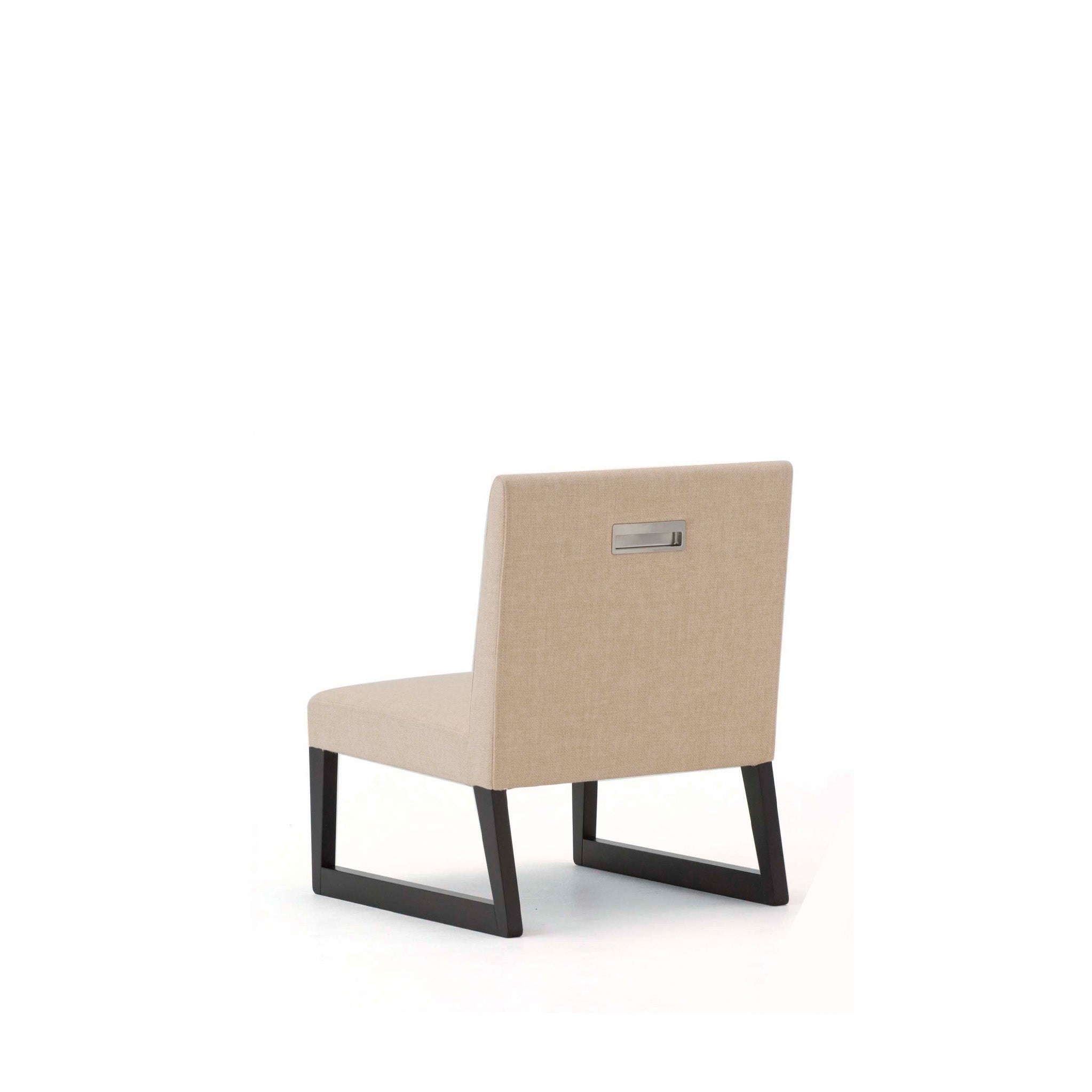 PM140_LEEVEN_low chair – ROCKSTONE