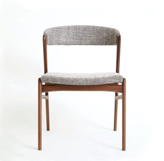 PM205_BOND_chair