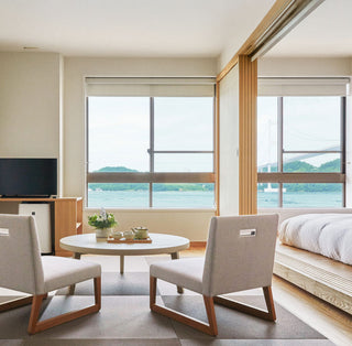 PM140_LEEVEN_low chair