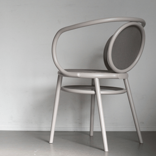 PM240 HOOPA DINING ARM CHAIR